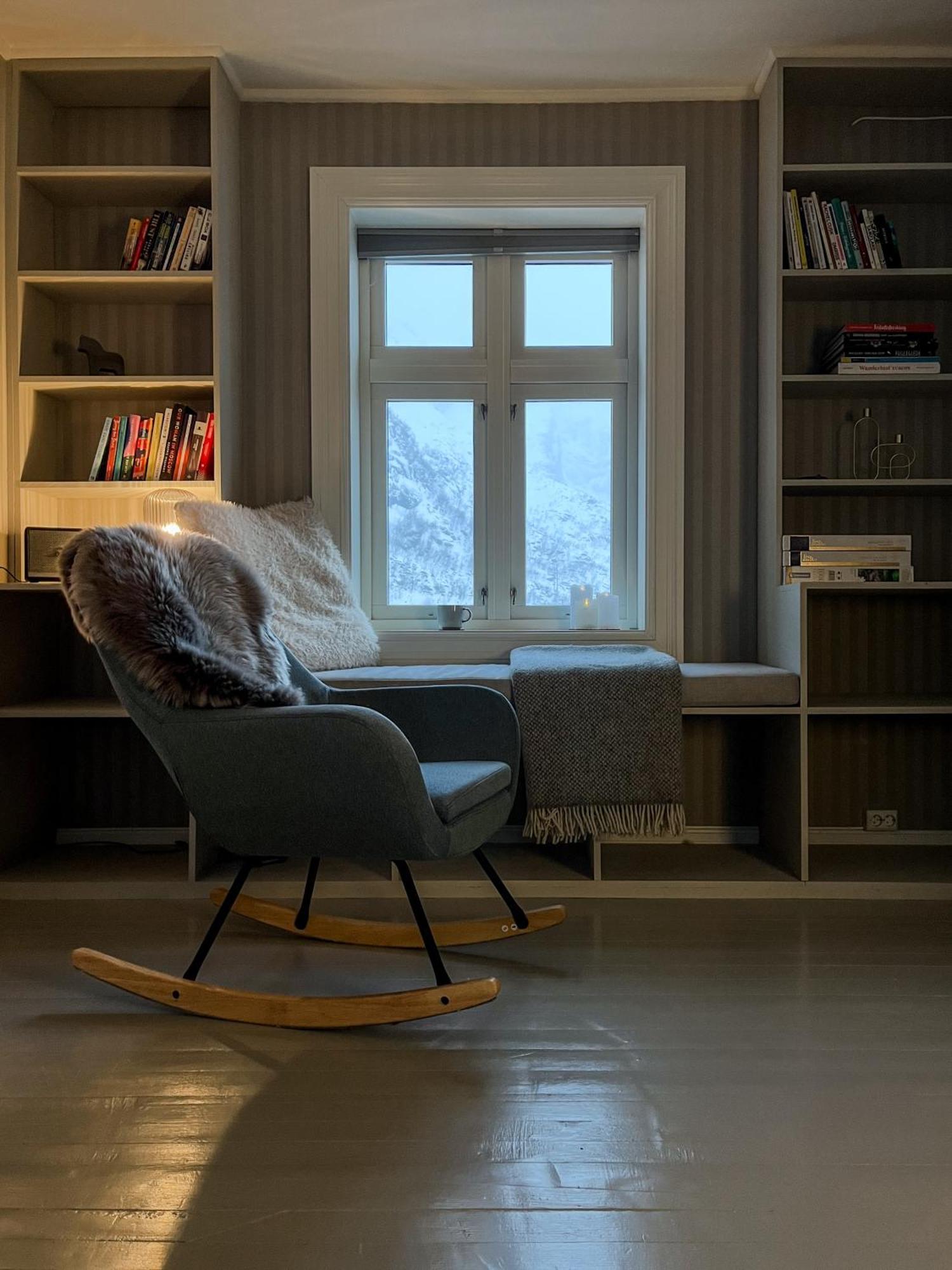 Husly Reine - Your Home With Reinebringen View Buitenkant foto