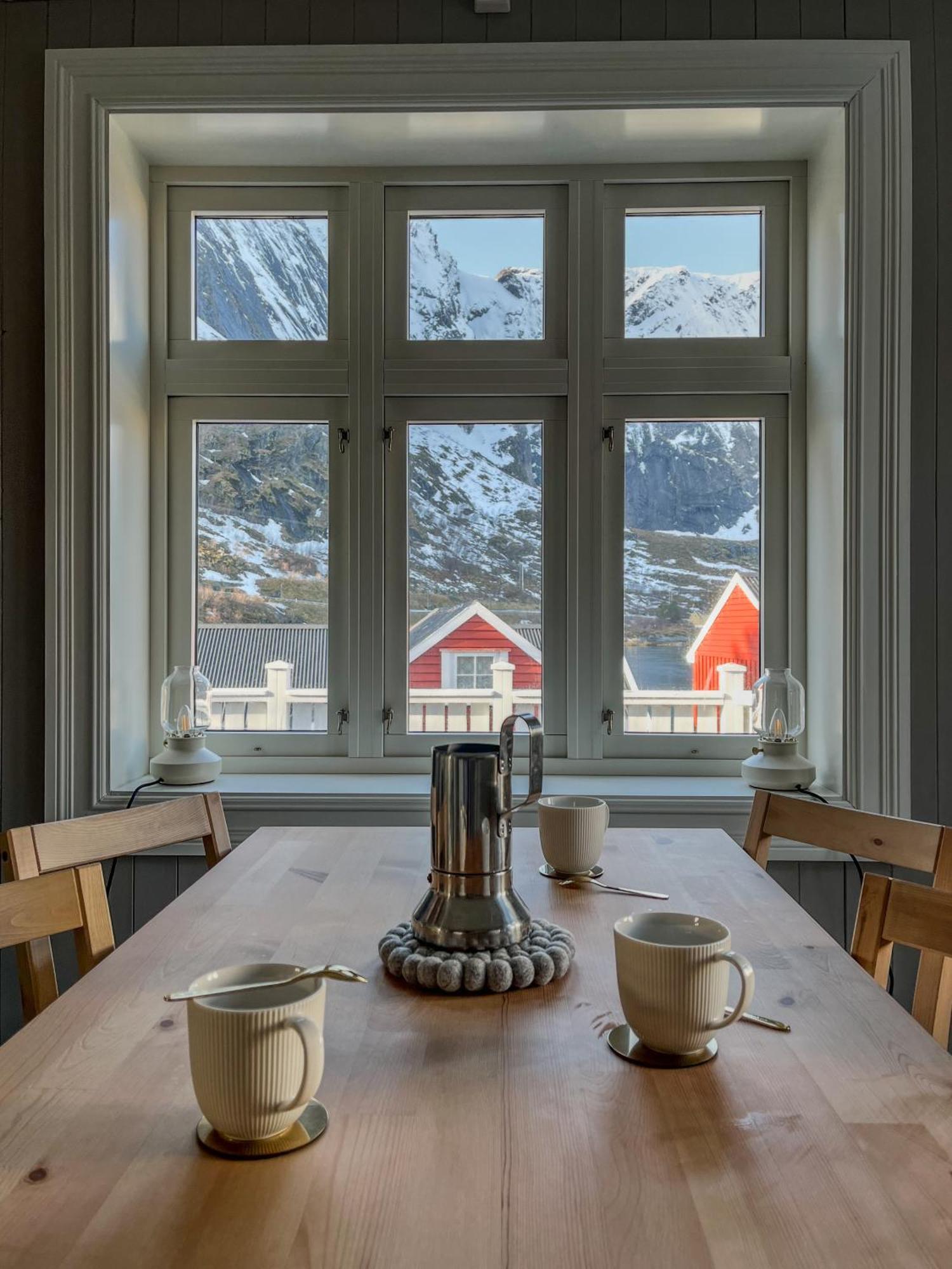Husly Reine - Your Home With Reinebringen View Buitenkant foto