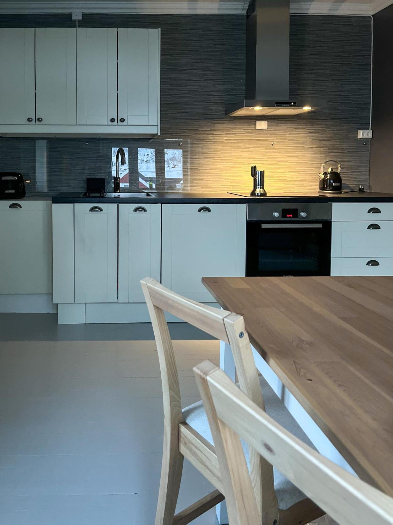 Husly Reine - Your Home With Reinebringen View Buitenkant foto